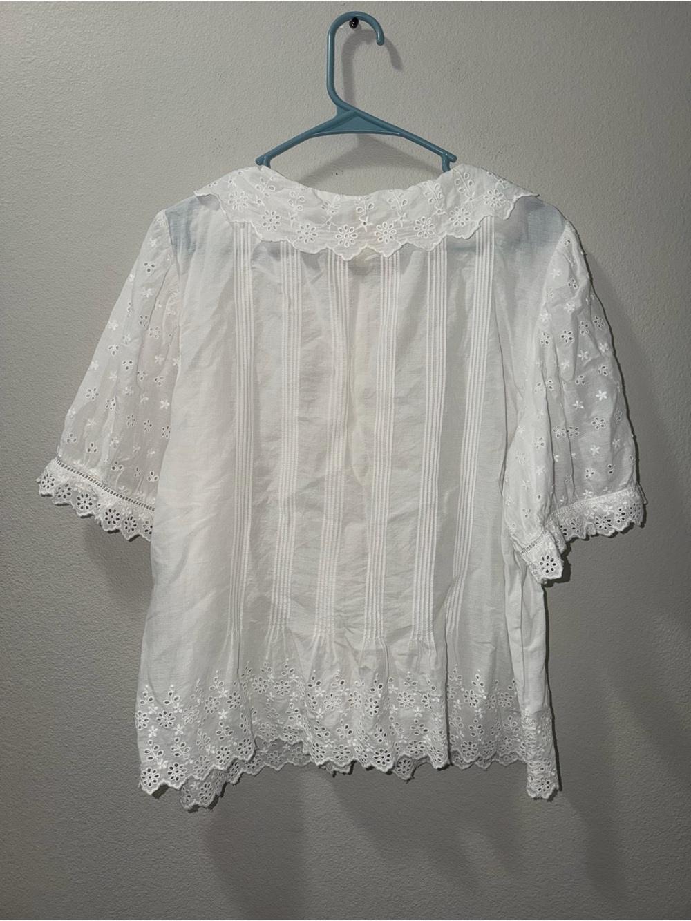 Gap x Doen Cropped Eyelet Shirt XL Cotton Blouse Scalloped Collar Cottagecore - Picture 6 of 9